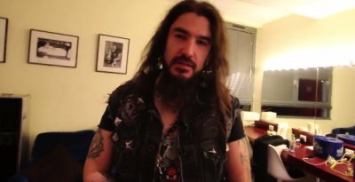 Machine Head остановили концерт после 5й песни в Клермон-Ферране